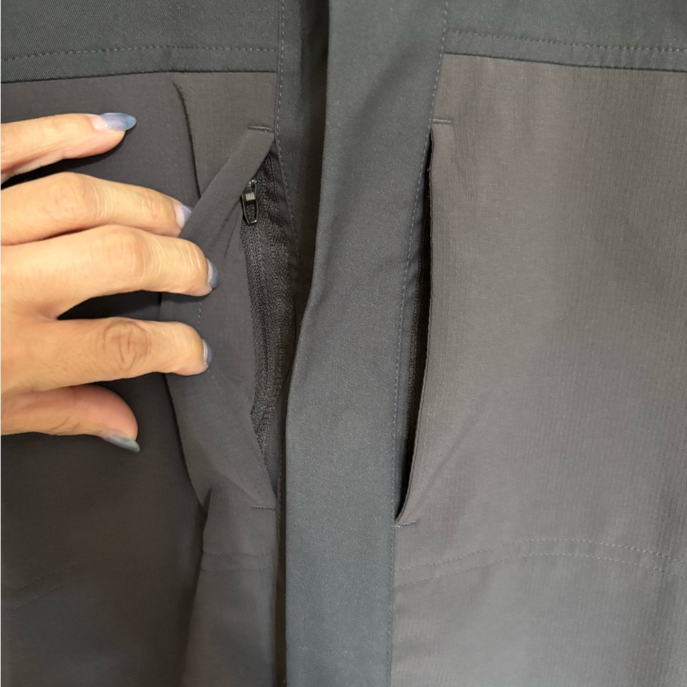 lululemon athletica Snap-Front Collared Jacket - Picture 6 of 10